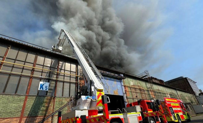 Пожар в Витковицах: Дым виден за несколько километров