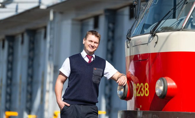 «В кабине может быть жарче 50 градусов», — рассказывает пражский трамвайщик