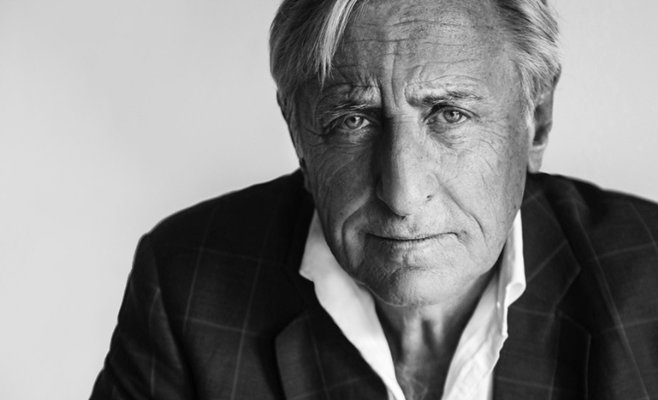 «Пистолет — только для самоубийства», — говорил Карел Гержманек. Его мучило воспаление нерва на лице