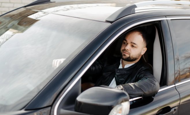 Украинским беженцам в Чехии разрешено управлять автомобилем с просроченными водительскими удостоверениями