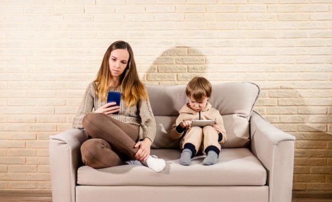 Цифровая зависимость растет: все больше пациентов среди детей и взрослых