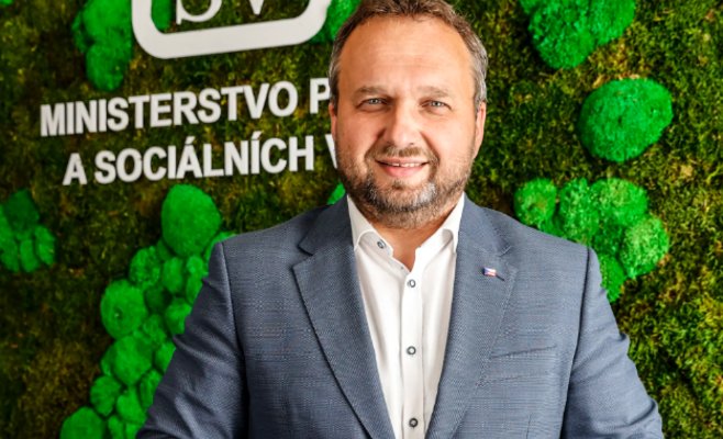 Юречка: Деньги на зарплаты нашли, но не для всех