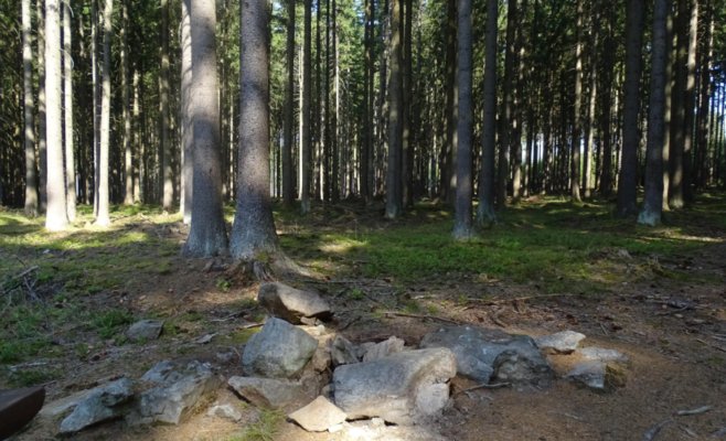 Воры на Высочине похитили старинные камни примирения. Пропал даже монумент высотой более метра