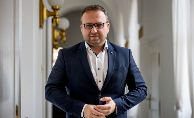 Правительство Чехии скорректирует пенсионную реформу: повышение пенсионного возраста замедлится