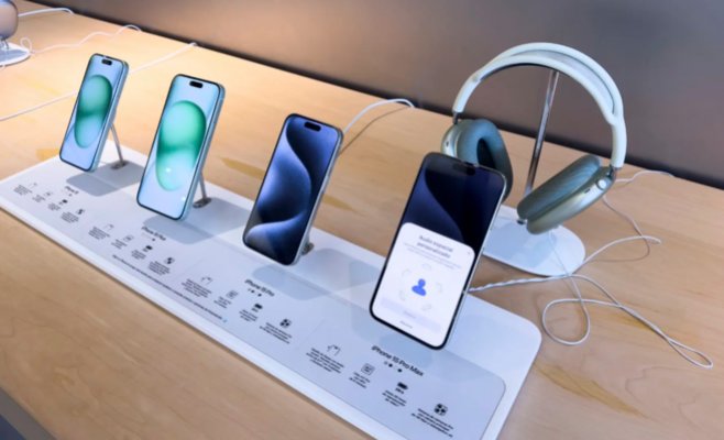 iPhone 15 ощутимо подешевел: как сэкономить тысячи крон