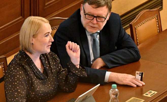 Проект бюджета наконец представлен: дефицит в 230 миллиардов крон