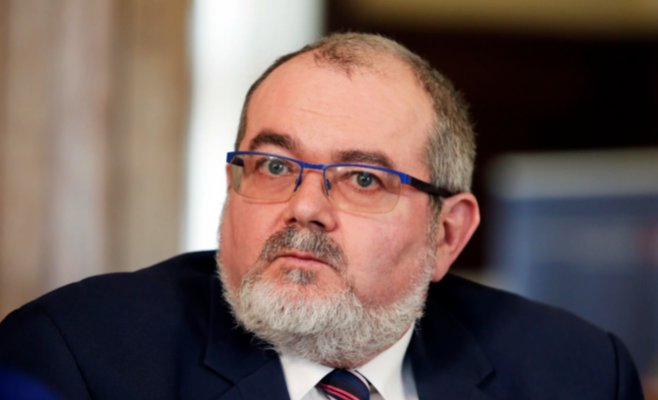 Повышенные зарплаты врачей: довольны медики, недовольны страховщики