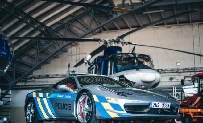 Министерство внутренних дел выставляет на аукцион роскошные автомобили