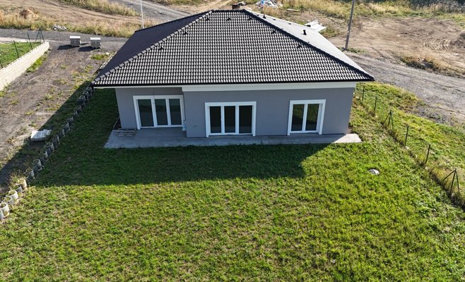 Резиденции возле Теплиц: Ваш новый дом в сердце природы — Прямо от застройщика.