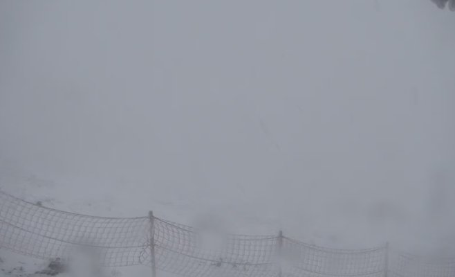 В Крконошах выпал первый снег, горная служба предупреждает об опасности походов