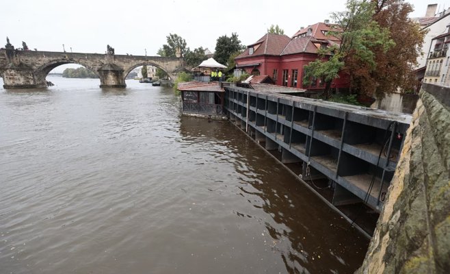 Кризисный штаб предупреждает: «Готовьтесь к худшему» — в готовности сто тысяч пожарных