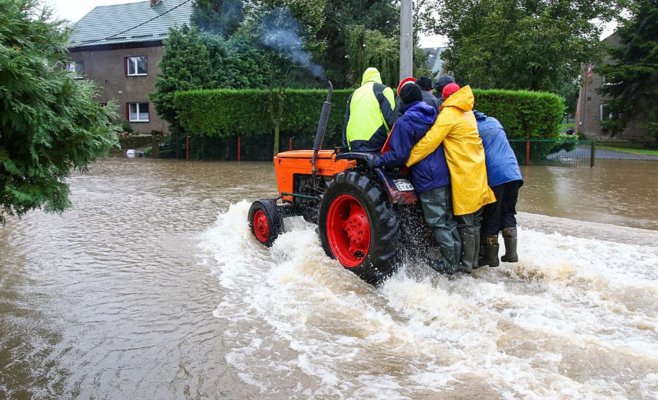Наводнения в Польше унесли первую жертву, Австрия объявила эвакуацию