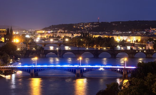 В Чехии продолжаются проливные дожди: уровень воды в реках продолжает расти