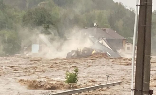 В регионе Йесеник начали разрушаться дома