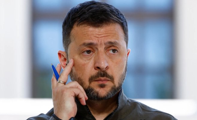 «Нам не хватает оружия: Украина не может вооружить даже четыре из 14 бригад», — заявил Зеленский