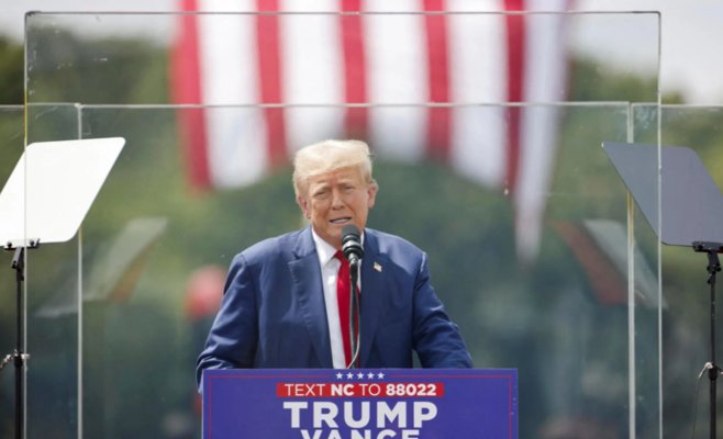 Вблизи Трампа раздались выстрелы: экс-президент в безопасности