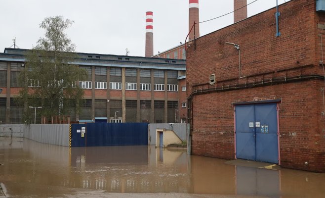Острава может остаться без горячей воды на недели: электростанция остановлена из-за наводнения