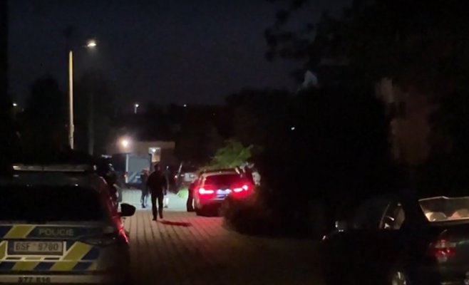 Перед домом в Мельнике найден смертельно раненый мужчина: на месте работает спецназ