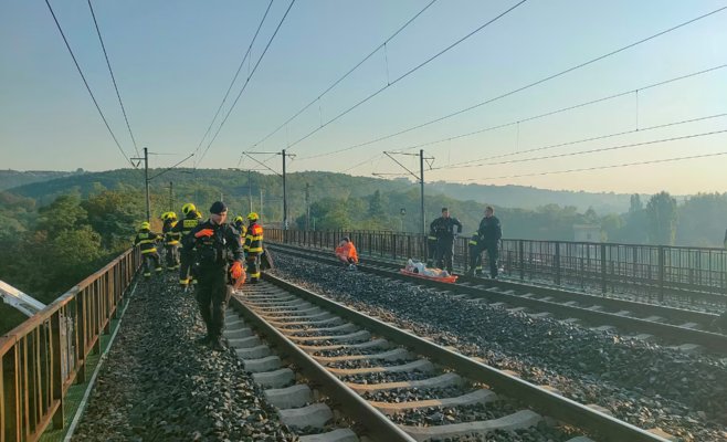 Столкновение двух поездов в Праге: до 25 пострадавших, один машинист был пьян