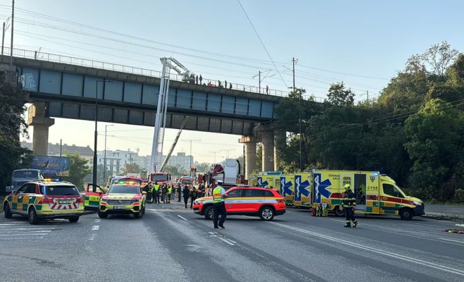 Столкновение двух поездов в Праге: до 25 пострадавших, один машинист был пьян
