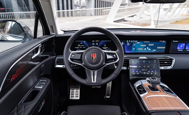 Китайская марка Hongqi выходит на рынок Чехии: роскошь для элиты