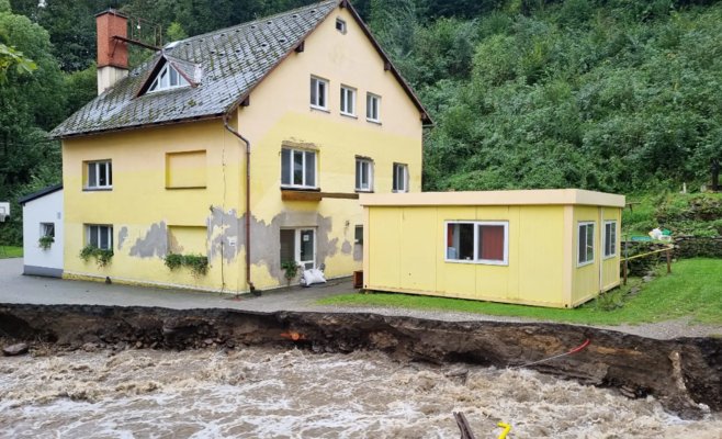 Больницы, пострадавшие от наводнения: ограниченный режим работы и ущерб на миллионы