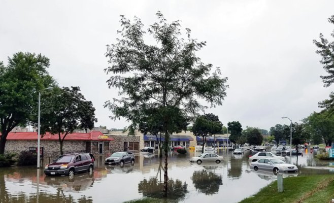 Страховые компании сообщают о миллиардных убытках после наводнений: оценки ущерба продолжают расти