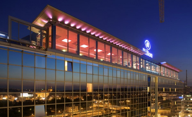 Cloud 9 Sky Bar & Lounge