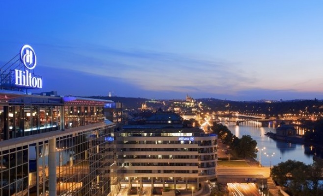 Cloud 9 Sky Bar & Lounge