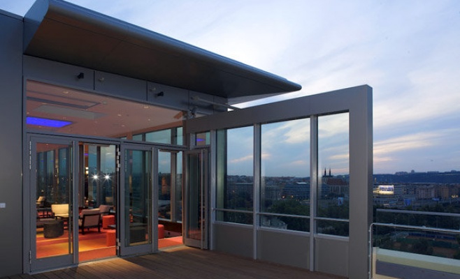 Cloud 9 Sky Bar & Lounge