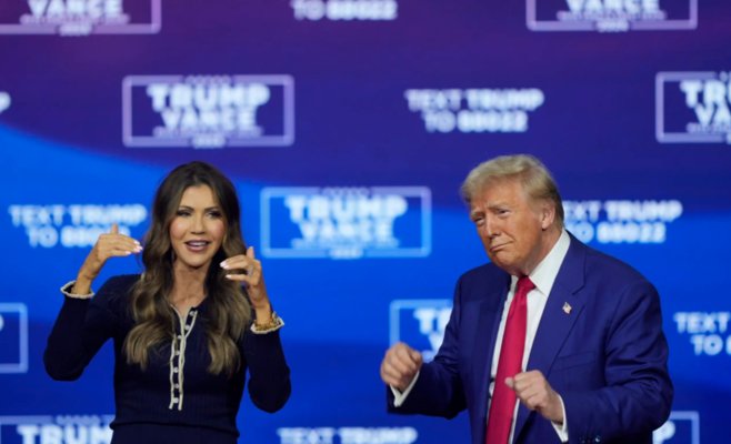 Танцы вместо ответов: Дональд Трамп устроил музыкальное шоу на встрече с избирателями