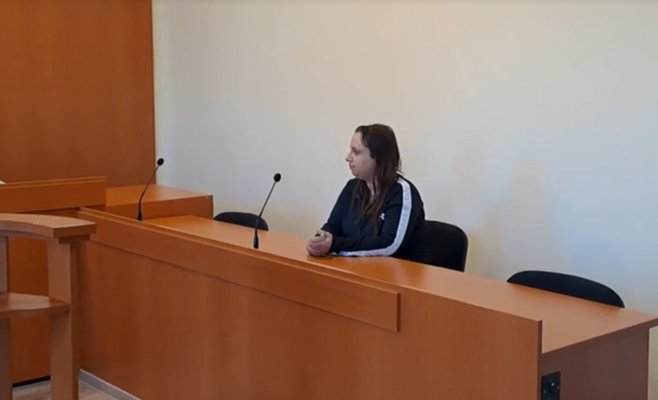 Сотрудница почты на Клатовске присвоила 150 тысяч крон, пытаясь помочь родителям