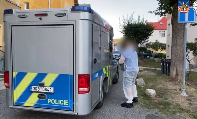 Конфликт между школьниками в Праге закончился нападением с ножницами: ученик ранил одноклассника