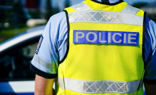 Пражская полиция выявила 25 несовершеннолетних в состоянии алкогольного опьянения за три дня: проведена масштабная проверка