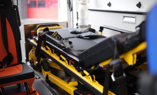 Пражские пожарные получили собственные кареты скорой помощи для экстренной помощи пострадавшим коллегам