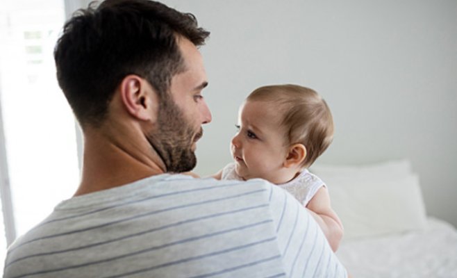«Никто не готовит вас к этому»: Погружение в мир отцов на родительском отпуске