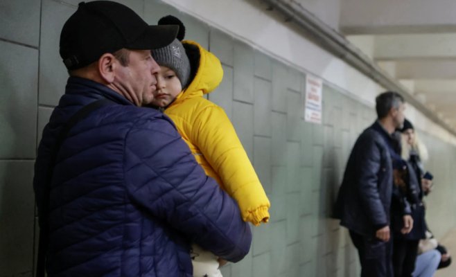 Украине грозит новая волна миграции: число уезжающих превышает прогнозы