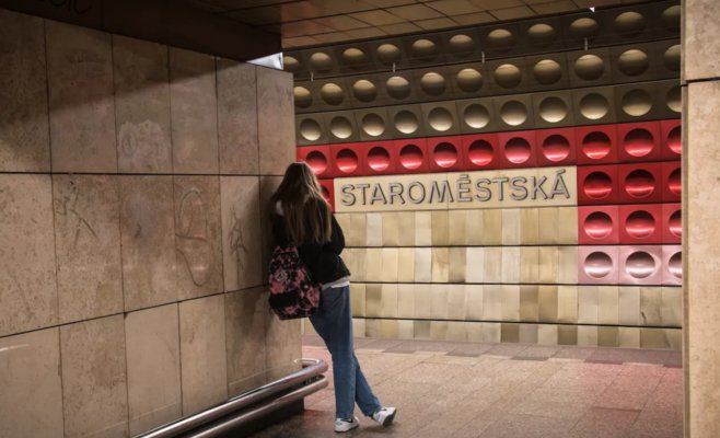 Линия метро А в Праге была остановлена на час из-за сообщения о человеке в тоннеле, но никого не нашли