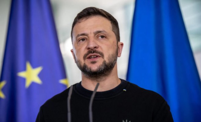 Зеленский: Украина хочет завершить войну дипломатическим путем в следующем году