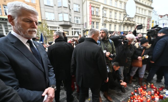 «Крики это не решат»: президент Петр Павел ответил недовольным на Национальном проспекте