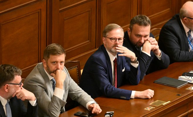 Чешский парламент поддержал увеличение зарплат политиков, но оппозиция блокирует быстрое рассмотрение