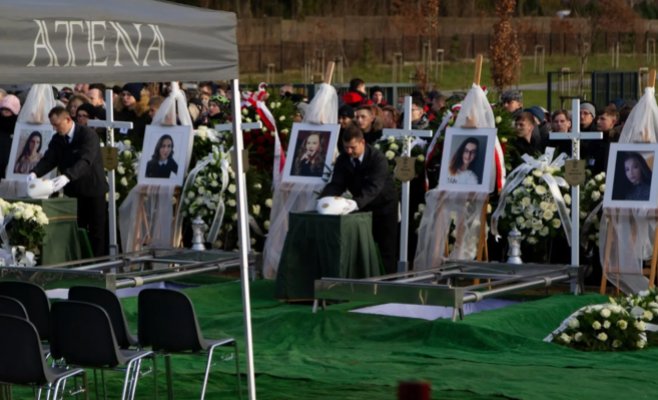 Смерть школьниц в Польше: владельца и сотрудника квест-комнаты приговорили к двум годам заключения