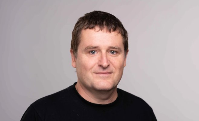 Прорыв в лечении Альцгеймера: новый препарат может помочь тысячам пациентов в Чехии