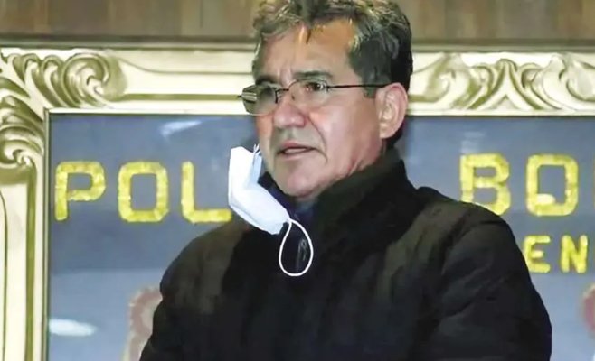 Боливийского экс-главу антинаркотических сил будут судить за торговлю наркотиками