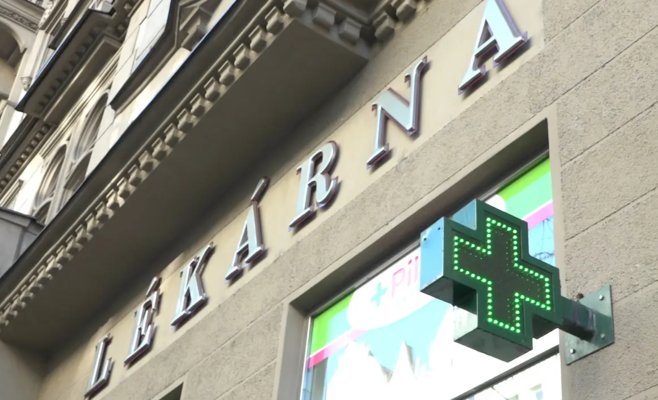 Аптеки в Чехии под угрозой закрытия: страховые компании урезали бонусы