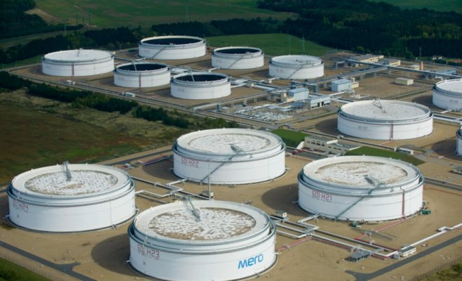 Поставки нефти по нефтепроводу «Дружба» в Чехию восстановлены