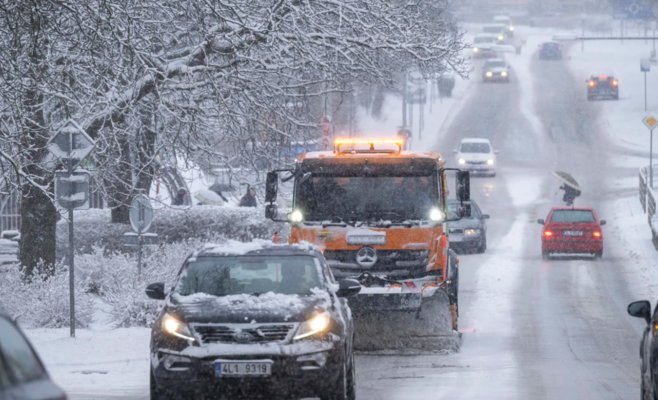 В Либерецком крае транспортный коллапс из-за сильного снегопада