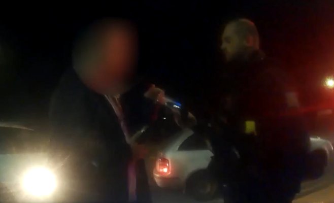 «Я выпил всего две двенадцатки»: Водитель в состоянии опьянения устроил две аварии подряд в Пардубице