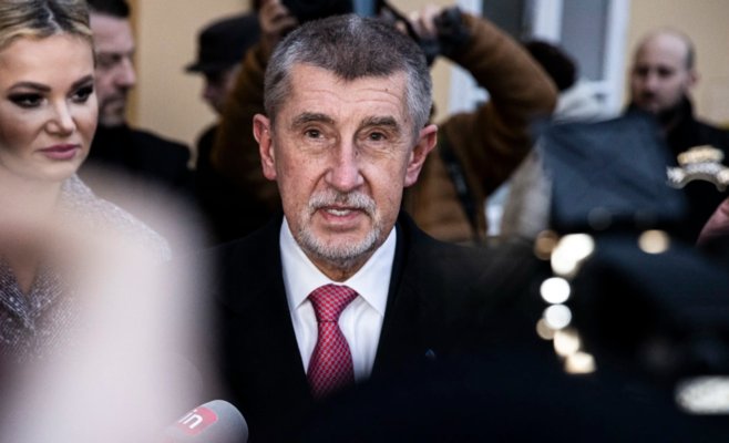 О профсоюзах, пенсионной реформе и надежде на возвращение Бабиша: почему спор о трудных профессиях не утихает?