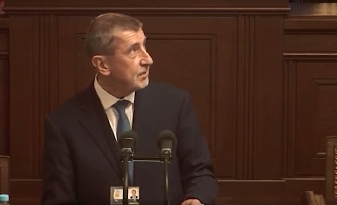 «Прекратите нападать на журналистов»: глава Чешского телевидения выступил против депутатов